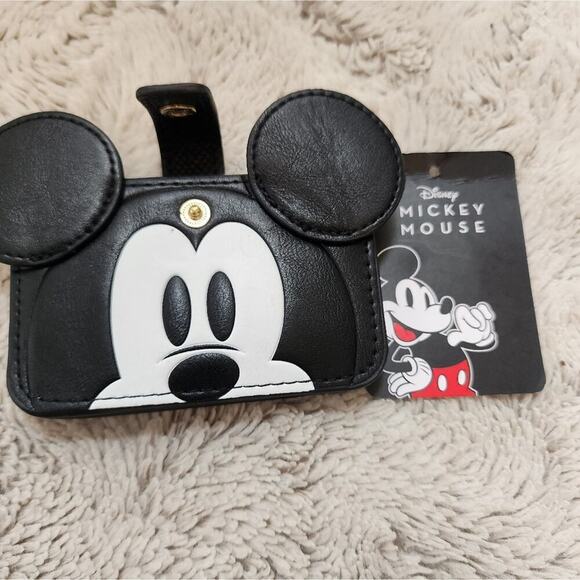 DISNEY MICKEY MOUSE NEW WALLET SIZE 8 X 6 - Picture 1 of 5